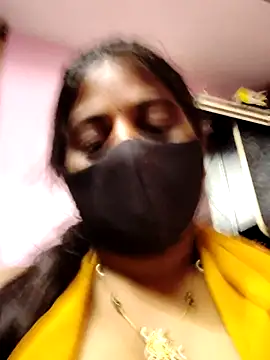 Snapshot of suma_telugu1 chatting on June 11, 2026, 2:53 am suma telugu1 online show from June 11, 2026, 2:53 am