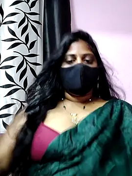 Snapshot of suma_telugu1 chatting on July 5, 2026, 2:29 am suma telugu1 online show from July 5, 2026, 2:29 am
