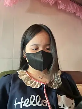 Snapshot of Gwen879 chatting on January 13, 2026, 2:11 pm Gwen879 online show from January 13, 2026, 2:11 pm