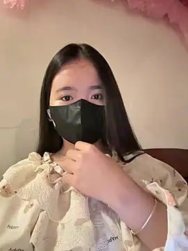 Gwen879 online show from February 6, 2026, 12:59 am