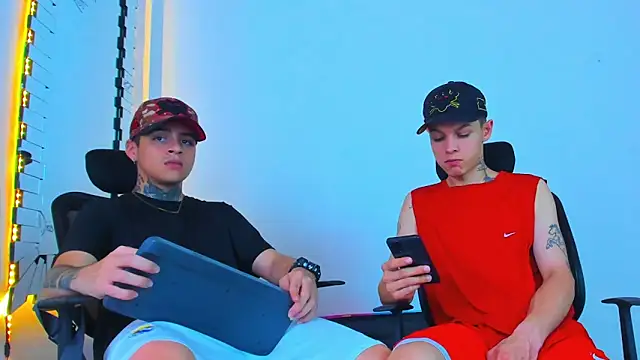 Thomas-Wil online show from February 12, 2026, 2:50 am