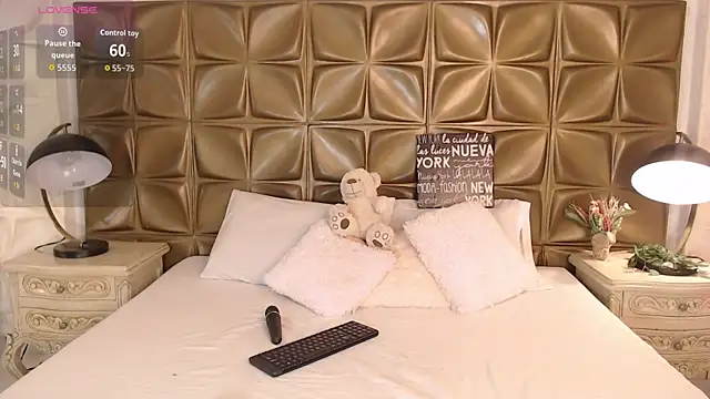 KeisyCamer online show from April 8, 2026, 4:56 am