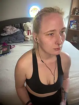 PurpleHazexx online show from March 4, 2026, 11:38 am