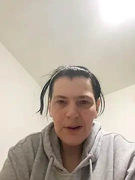 Snapshot of roksa2026 chatting on May 1, 2026, 8:08 am roksa2026 online show from May 1, 2026, 8:08 am