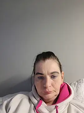 Snapshot of roksa2026 chatting on May 20, 2026, 11:05 am roksa2026 online show from May 20, 2026, 11:05 am