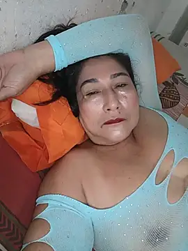 PatriciaGrajales online show from April 30, 2026, 2:12 pm