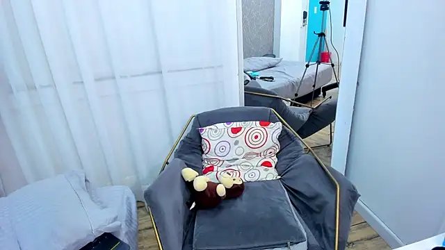 Snapshot of ViictoriiaSaenz chatting on February 20, 2026, 6:26 am ViictoriiaSaenz online show from February 20, 2026, 6:26 am