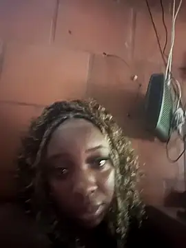 Snapshot of EngelSmith_ chatting on February 27, 2026, 10:10 pm EngelSmith online show from February 27, 2026, 10:10 pm