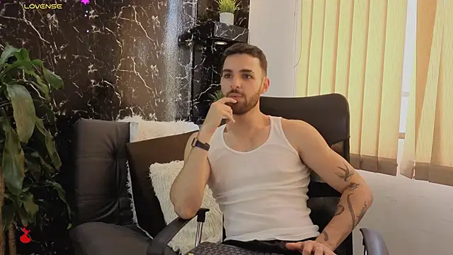 Apolo lux1 online show from January 9, 2026, 5:04 pm