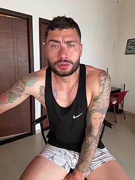 FrancoRossi  online show from February 8, 2026, 8:56 pm