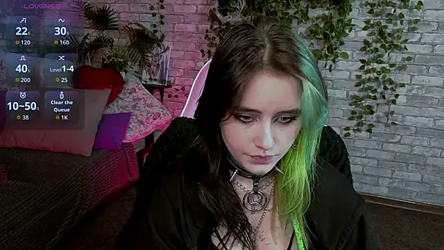 Snapshot of RubyMyst chatting on February 14, 2026, 8:38 pm RubyMyst online show from February 14, 2026, 8:38 pm