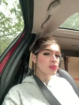 Snapshot of lizz_lunna chatting on May 11, 2026, 12:55 pm lizz lunna online show from May 11, 2026, 12:55 pm