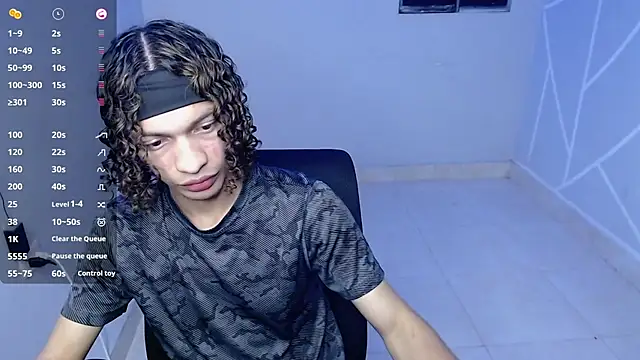 Snapshot of Axel_fox77 chatting on July 17, 2026, 1:01 am Axel fox77 online show from July 17, 2026, 1:01 am