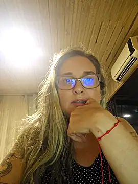 bellafortune69 online show from January 10, 2026, 10:14 pm