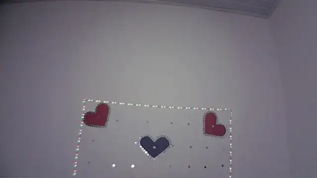 Mia Suarez7 online show from April 3, 2026, 2:48 pm