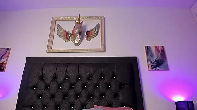 Hanna cooperr online show from February 22, 2026, 3:07 am