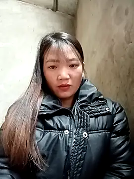 Snapshot of Nunaa2x chatting on January 13, 2026, 12:16 am Nunaa2x online show from January 13, 2026, 12:16 am