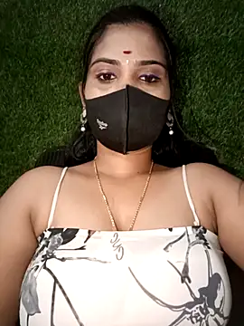 Snapshot of Nithyatamil chatting on February 12, 2026, 4:57 pm Nithyatamil online show from February 12, 2026, 4:57 pm