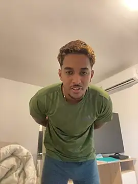 Axel black10 online show from March 3, 2026, 2:23 pm