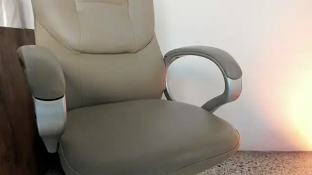 Snapshot of Jay_Grip chatting on February 14, 2026, 2:14 pm Jay Grip online show from February 14, 2026, 2:14 pm