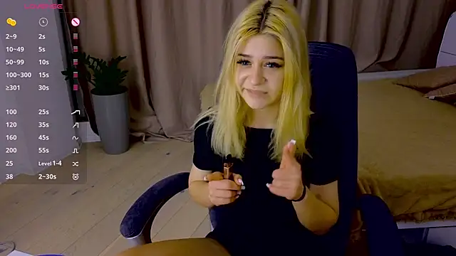 Snapshot of ApheliaStar chatting on January 11, 2026, 4:01 pm ApheliaStar online show from January 11, 2026, 4:01 pm