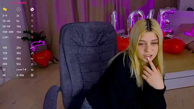 Snapshot of ApheliaStar chatting on February 6, 2026, 3:48 pm ApheliaStar online show from February 6, 2026, 3:48 pm