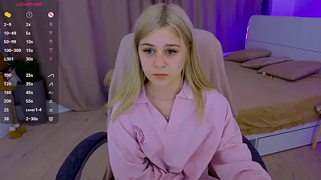 Snapshot of ApheliaStar chatting on March 4, 2026, 4:46 pm ApheliaStar online show from March 4, 2026, 4:46 pm