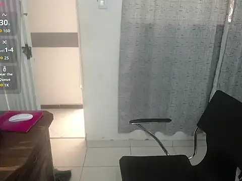 Snapshot of miss_charlott_18 chatting on March 3, 2026, 12:55 pm miss charlott 18 online show from March 3, 2026, 12:55 pm