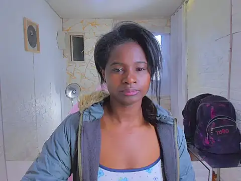 Snapshot of Betany_Grey chatting on February 19, 2026, 3:35 am Betany Grey online show from February 19, 2026, 3:35 am