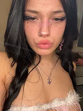 saphlove online show from May 15, 2026, 11:12 pm