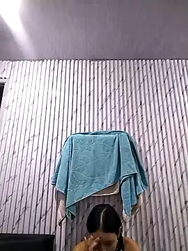 l0lita emi online show from April 14, 2026, 11:16 am