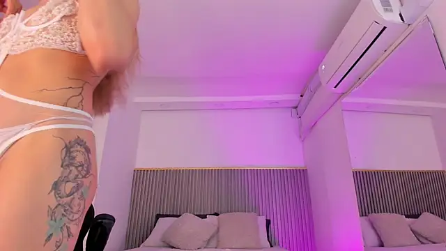 ashvalentine online show from February 16, 2026, 7:54 pm