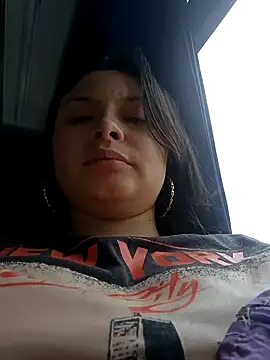 yessica gomez01 online show from March 23, 2026, 6:01 pm