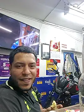 Snapshot of mago_vive chatting on February 16, 2026, 6:09 am mago vive online show from February 16, 2026, 6:09 am