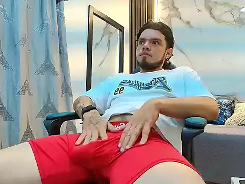 Enzo Turner online show from January 14, 2026, 4:07 am