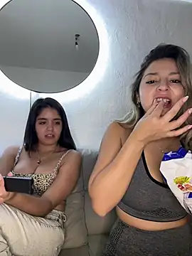 bebitas2  online show from March 19, 2026, 12:58 am