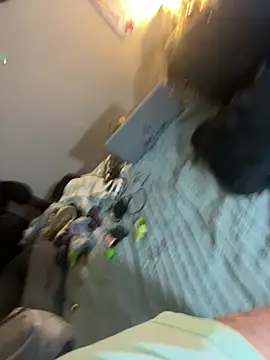 Snapshot of BetterThanAI chatting on April 11, 2026, 4:50 am BetterThanAI online show from April 11, 2026, 4:50 am