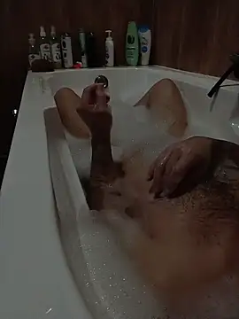 Snapshot of Masztisfiu2 chatting on March 11, 2026, 6:08 am Masztisfiu2 online show from March 11, 2026, 6:08 am