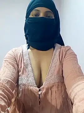 cutehotwife online show from March 3, 2026, 4:51 am