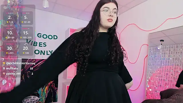 Siena aa online show from April 15, 2026, 7:58 pm