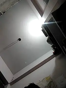 Snapshot of Mafiya0102 chatting on February 5, 2026, 2:05 am Mafiya0102 online show from February 5, 2026, 2:05 am