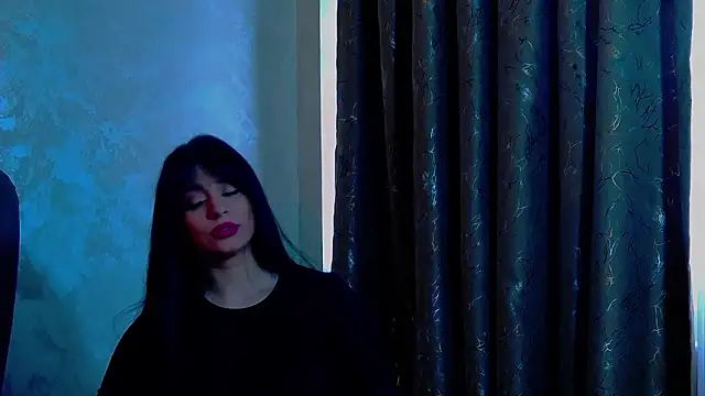 Snapshot of MaddyAllure chatting on February 19, 2026, 7:48 am MaddyAllure online show from February 19, 2026, 7:48 am