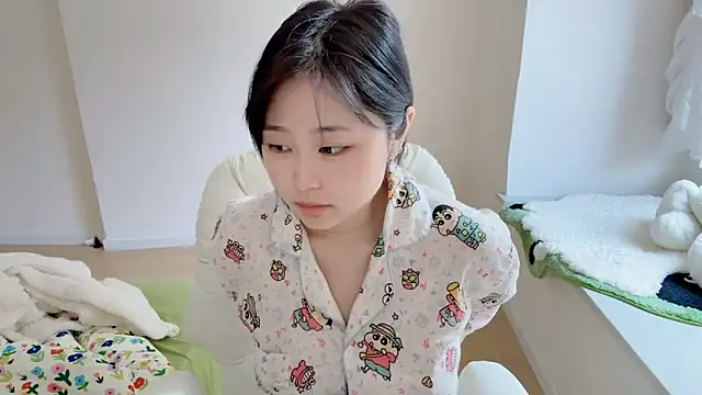 Onefiona online show from March 25, 2026, 5:46 am