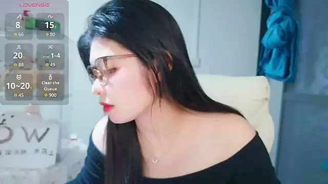 -XiaoYu-777 online show from March 25, 2026, 10:21 am