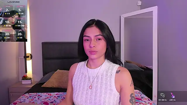 lilith petit  online show from March 21, 2026, 7:39 pm