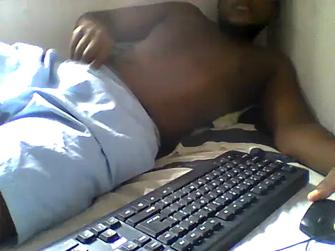 handsomeguy02 online show from April 15, 2026, 2:02 pm