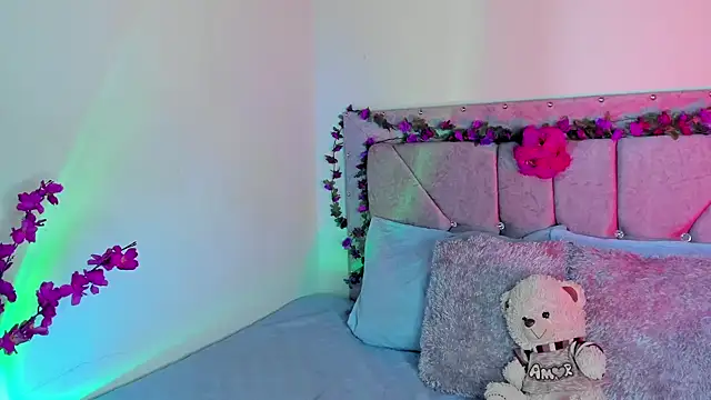 Britanny77 online show from March 3, 2026, 2:01 pm