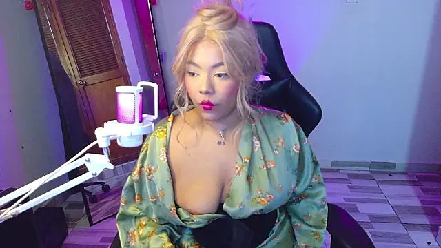 Snapshot of MarianaPradax chatting on February 17, 2026, 12:56 pm MarianaPradax online show from February 17, 2026, 12:56 pm