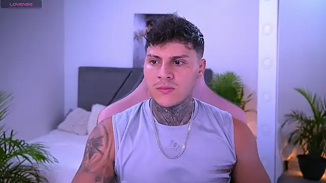 goldenatlasX online show from April 29, 2026, 8:04 pm