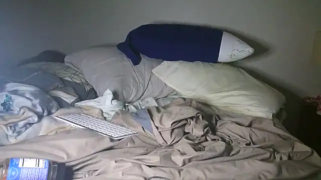 FrankieFuckMe online show from March 27, 2026, 8:26 am